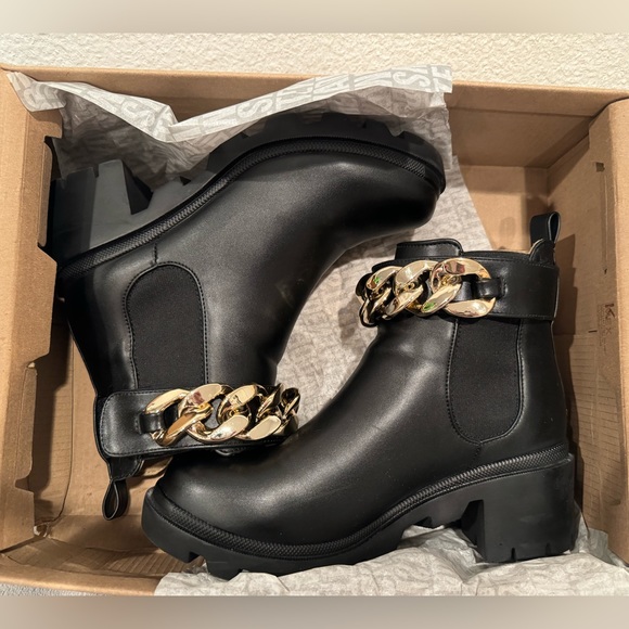 Steve Madden Amulet-C Heeled Ankle Boots - Picture 2 of 7